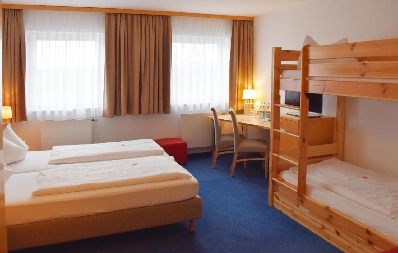 Familienhotel Nahe Der Therme Erding Exterior photo