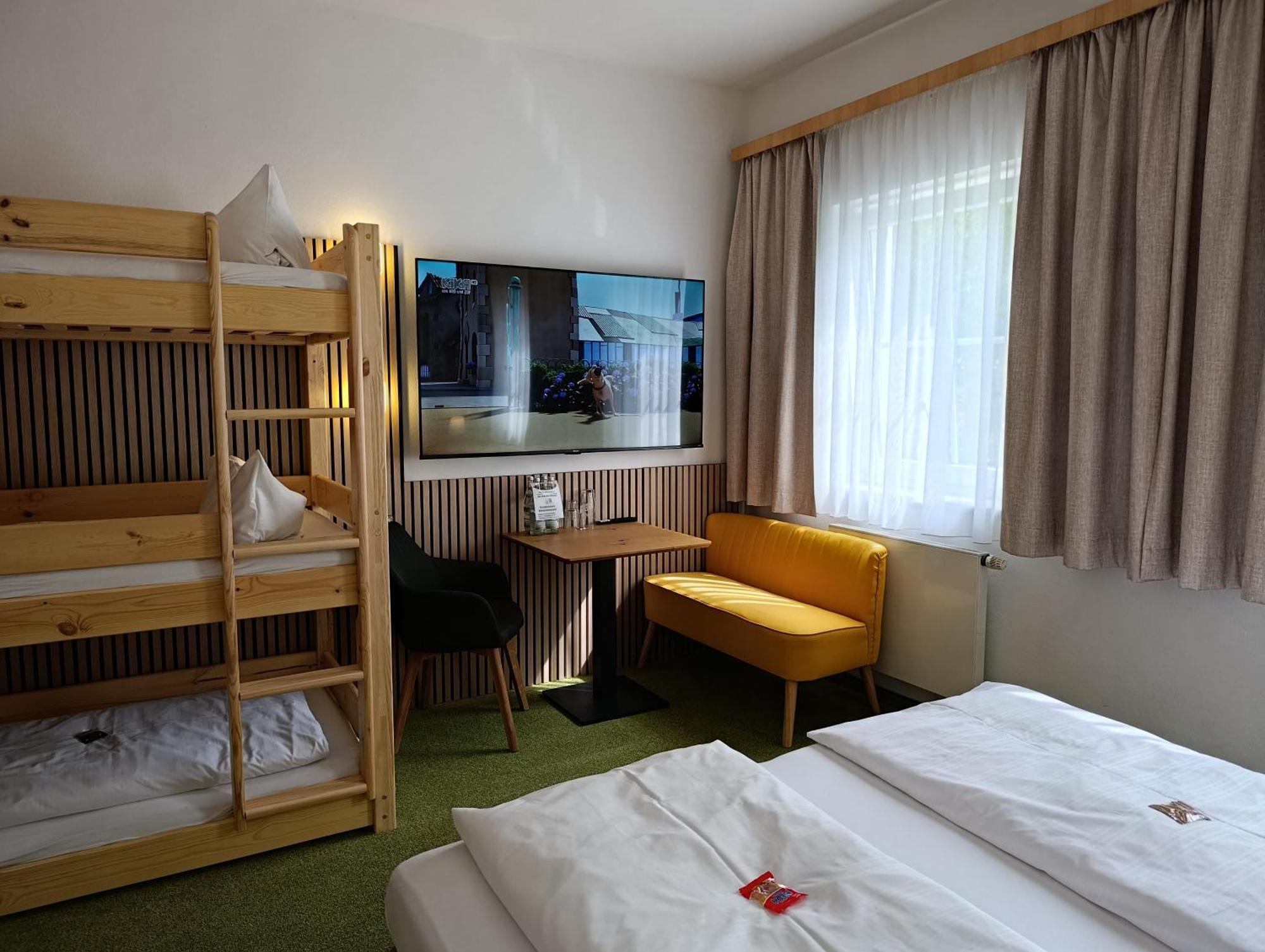 Familienhotel Nahe Der Therme Erding Exterior photo